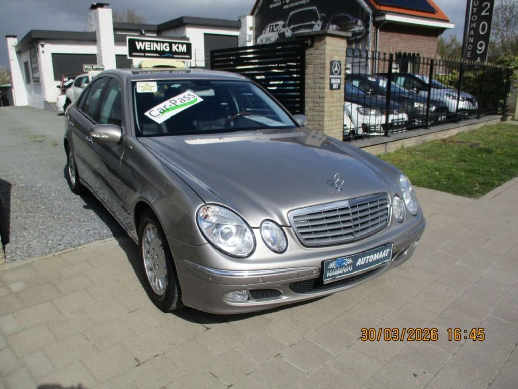 Mercedes-Benz E 200 E 200 Kompressor ELEGANCE AUTOMAAT FULL, Auto's, Automaat, 4 deurs, Gebruikt, Zwart