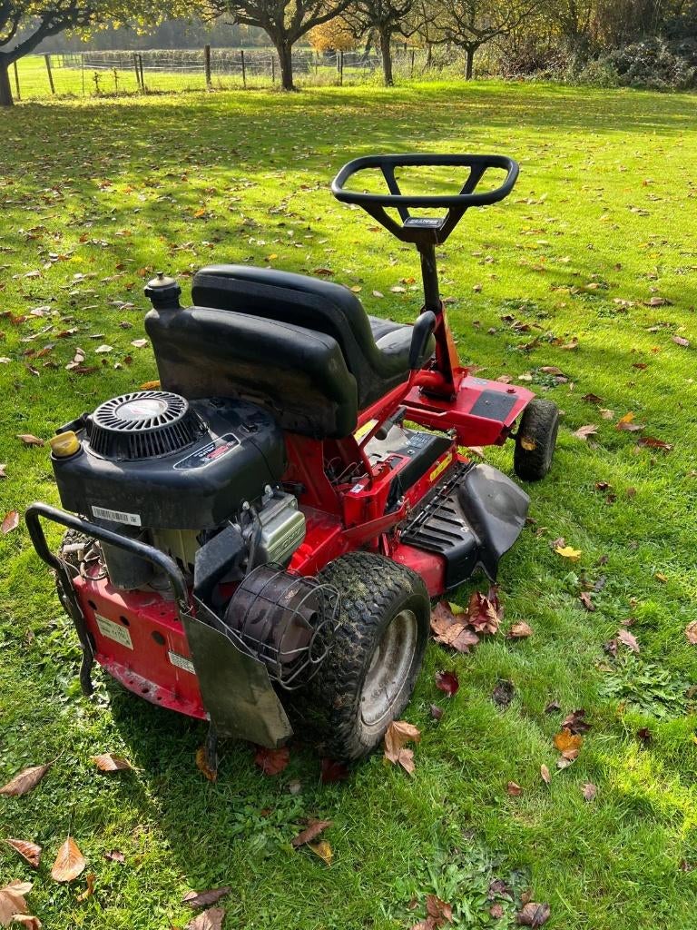 TRACTEUR TONDEUSE SNAPPER 72 CM, Jardin & Terrasse, Bac de ramassage, Tondeuses à gazon à essence, SNAPPER, Utilisé