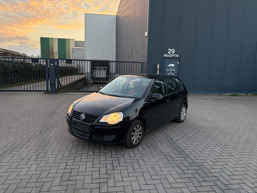 Vw polo benzine, Auto's, Volkswagen, Voorwielaandrijving, Stof, Zwart, Handgeschakeld
