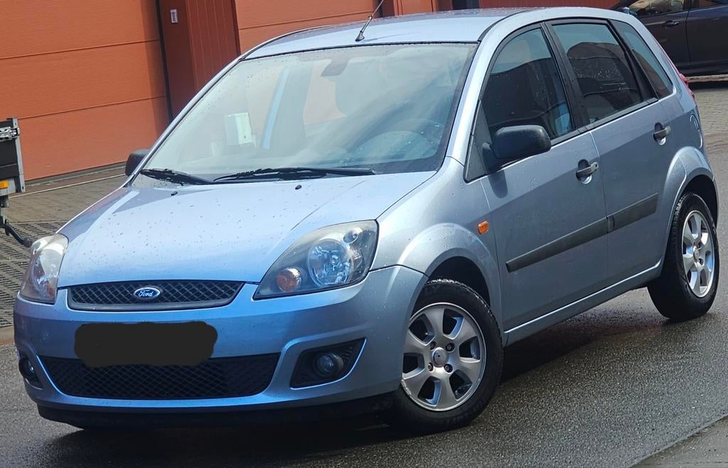 FORD FIESTA 1.4 BENZINE BJ 2007 (AUTOMATIC) 150000 KM BLANCO, Auto's, Automaat, Particulier, Te koop, Benzine