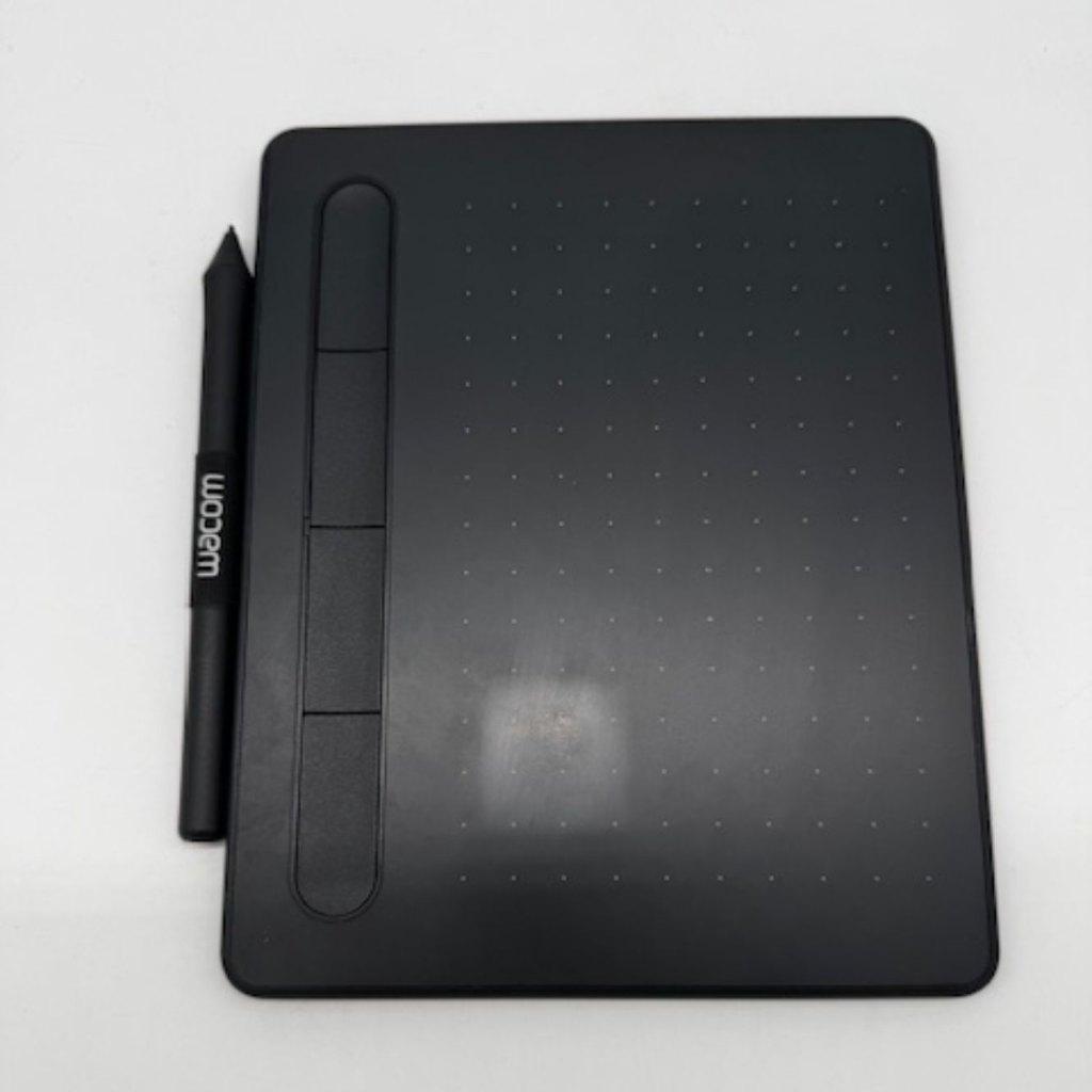 Wacom Intuos small Black teken tablet - met pen, Computers en Software, Ophalen of Verzenden, Zo goed als nieuw, Wacom