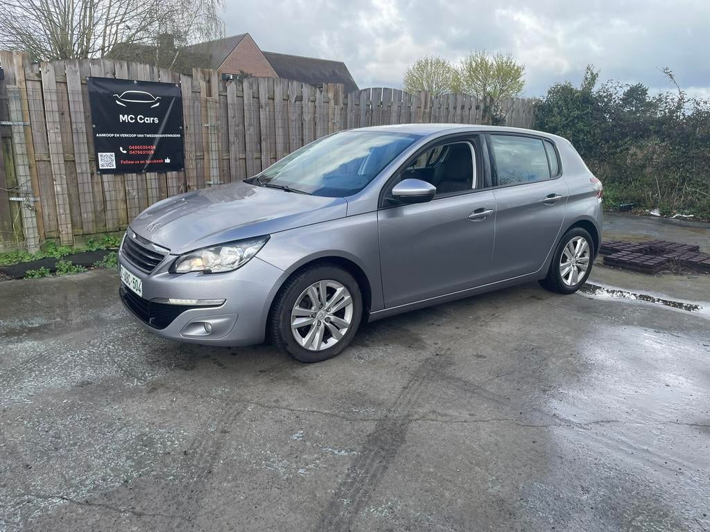Peugeot 308 1.6 diesel, Voorwielaandrijving, Euro 5, Stof, Zwart