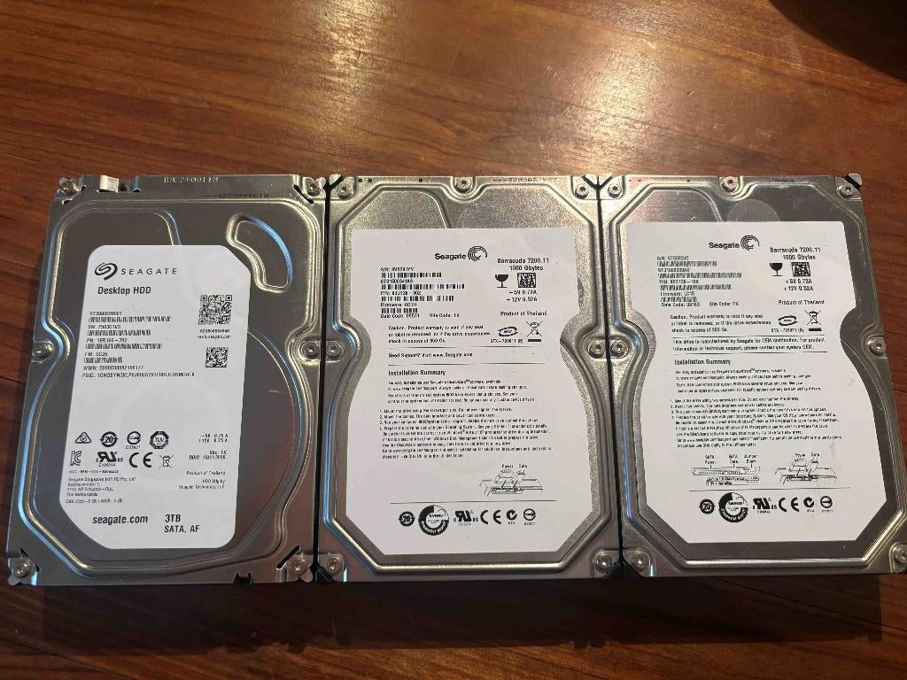 3* HDD Seagate +  1 * HHD Externe Toshiba, Informatique & Logiciels, Enlèvement, Externe, SATA, HDD