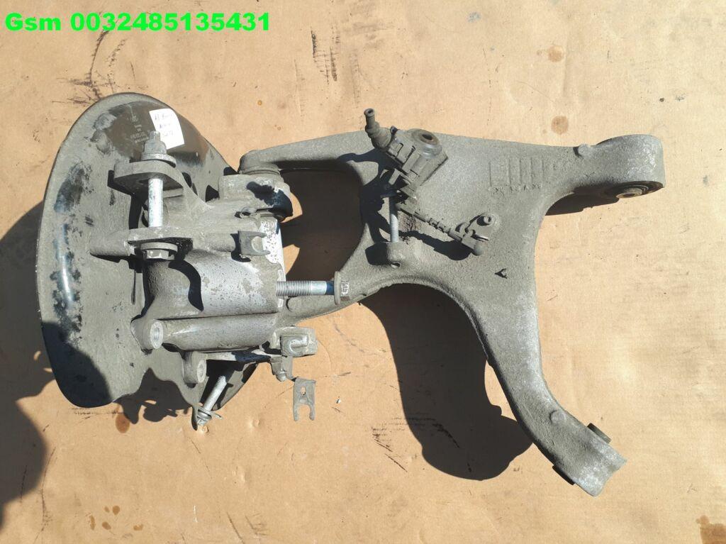 4h0505432d a8 wielophanging a8 wielnaaf a8 wiellager s8, Gebruikt, AUDI AG, Auto-Union-Strasse 1
85045  Ingolstadt, DE, Audi