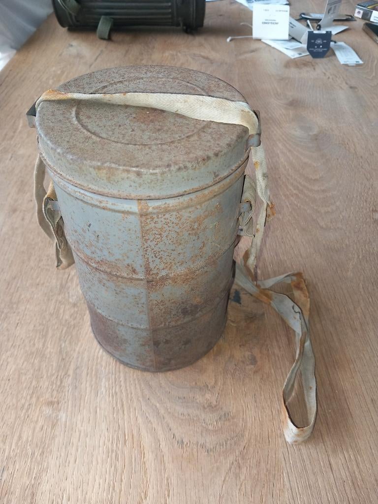 === Masque à gaz belge rare de la Seconde Guerre mondiale ==, Enlèvement ou Envoi