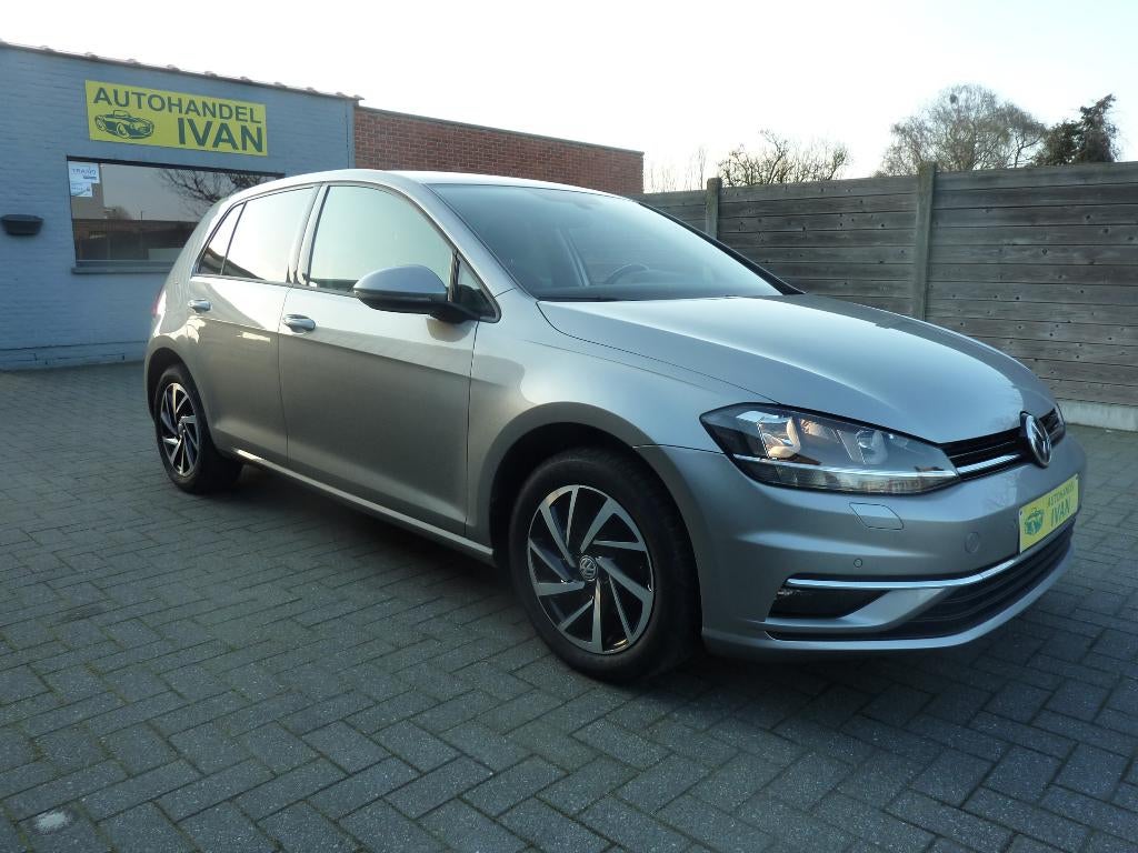 Volkswagen Golf VII 1.0 TSI Inscrivez-vous, Autos, Volkswagen, Argent ou Gris, Achat, Euro 6, Boîte manuelle