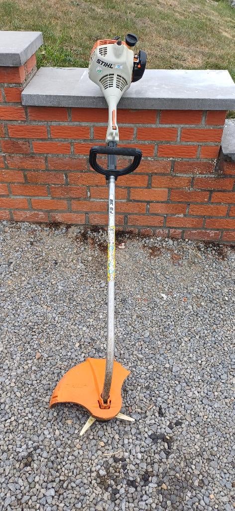 STIHL FS38, Jardin & Terrasse, Stihl, Enlèvement, Utilisé, 10 à 30 cm