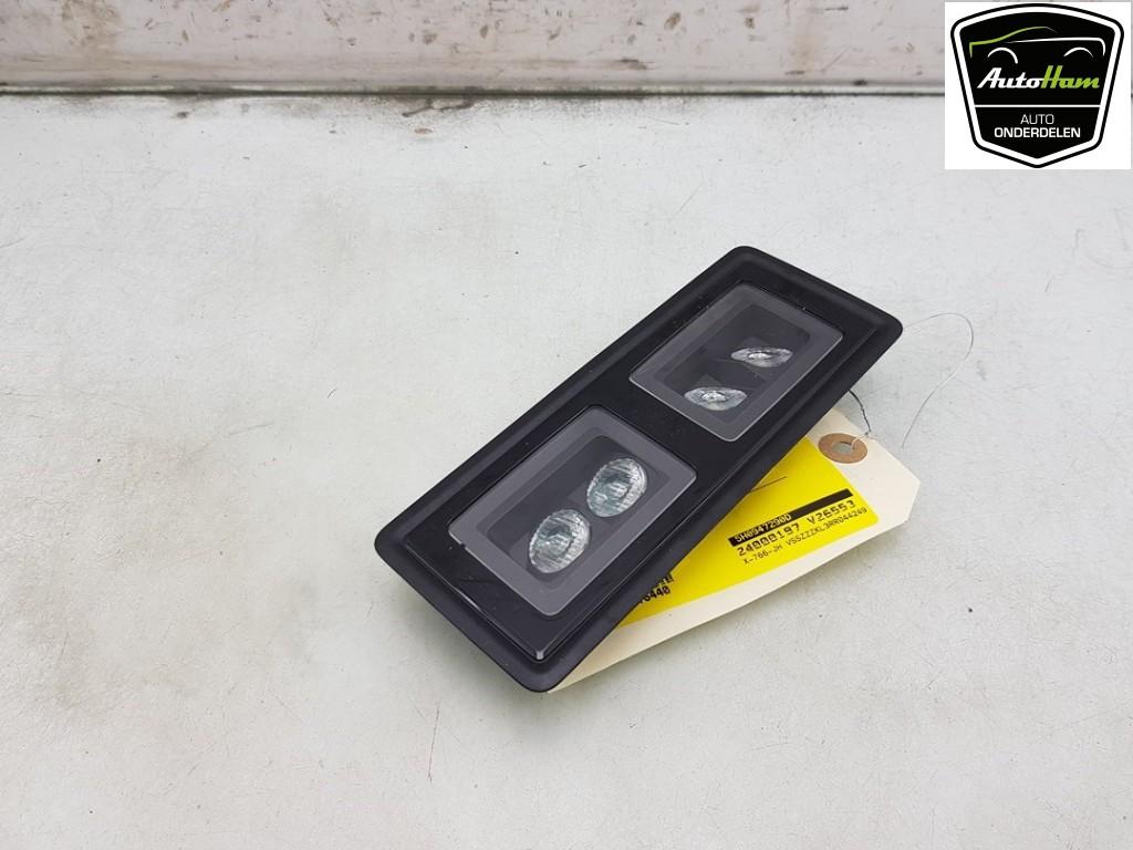 PLAFONNIER ARRIÈRE Seat Leon (KLB) (01-2019/-), Autos : Pièces & Accessoires, Utilisé, Seat