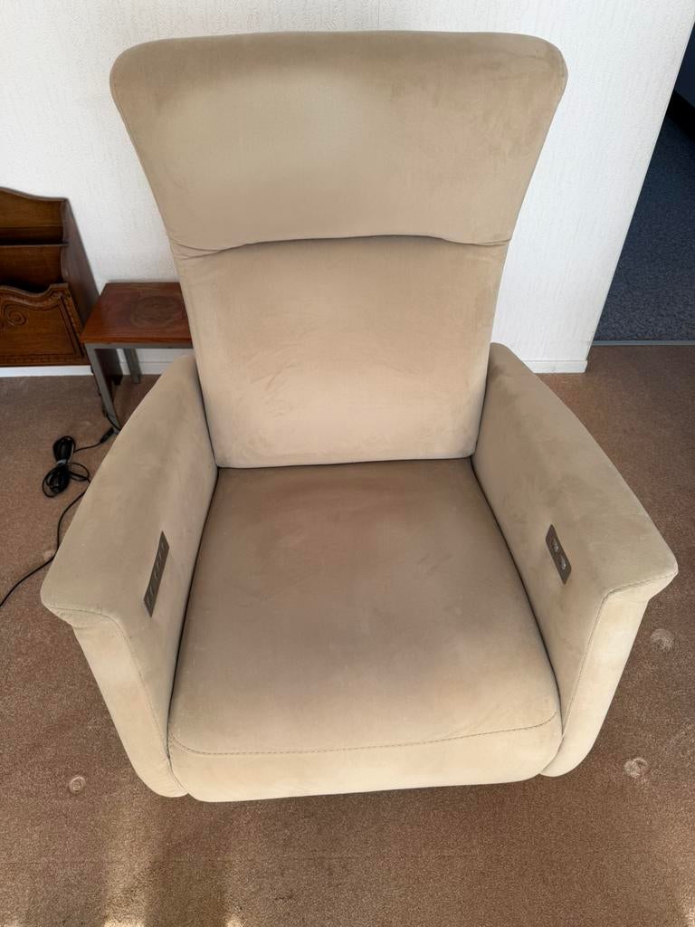 Prominent toscane sta op stoel 5jaar oud, Ophalen, Zo goed als nieuw