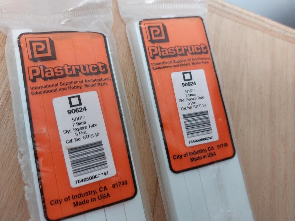 Tubes carrés pour maquettes, Hobby en Vrije tijd, Modelbouw | Figuren en Diorama's, Ophalen, Nieuw, Diorama