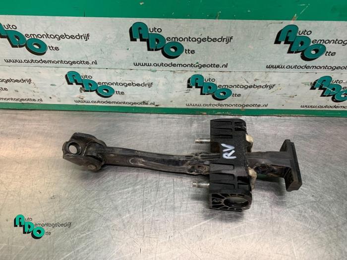 Deurvanger 4Deurs rechts-voor van een Opel Astra (Astra H 04, Gebruikt, -, -, Opel