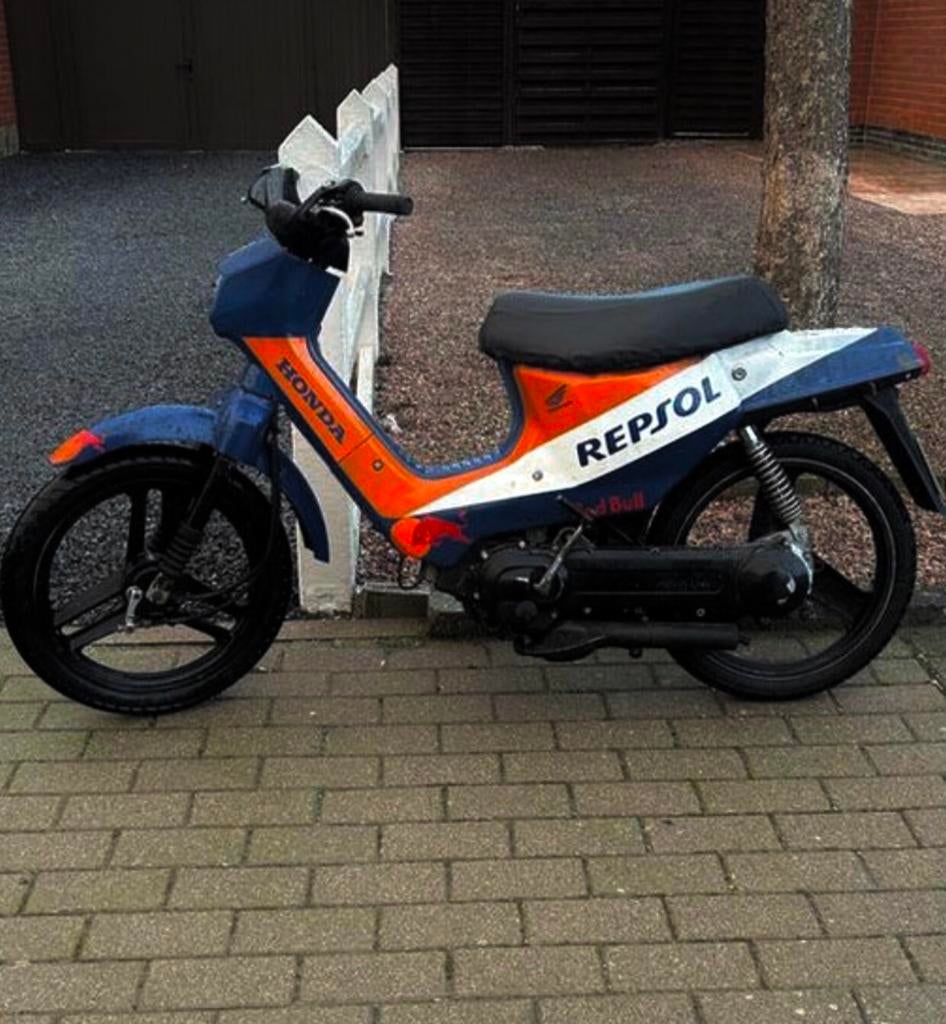 Honda wallaroo, Fietsen en Brommers, Brommers | Honda, Gebruikt, Ophalen
