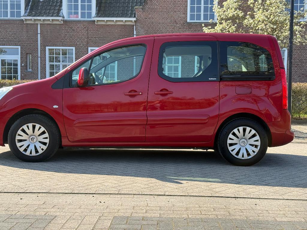 Citroen berlingo benzine met heel weinig kilometer, Auto's, 1600 cc, Berlingo, 5 deurs, Particulier