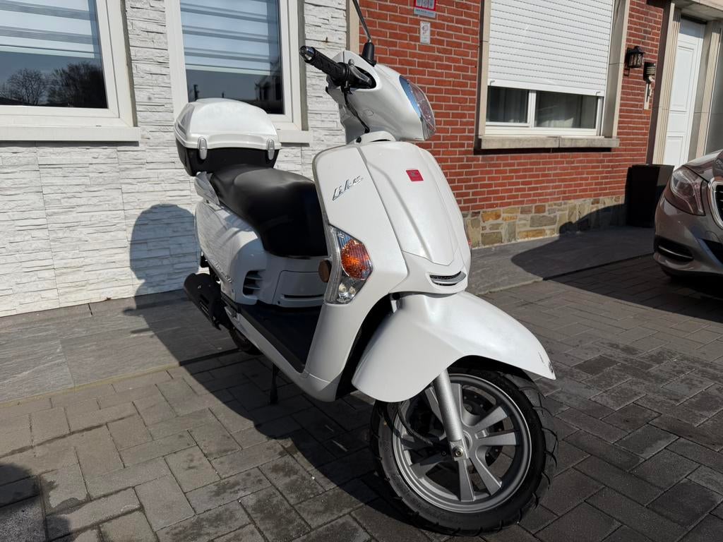 Kymco Like50 | A-Klasse 2-takt | In zeer nette staat, Fietsen en Brommers, Scooters | Kymco, Ophalen