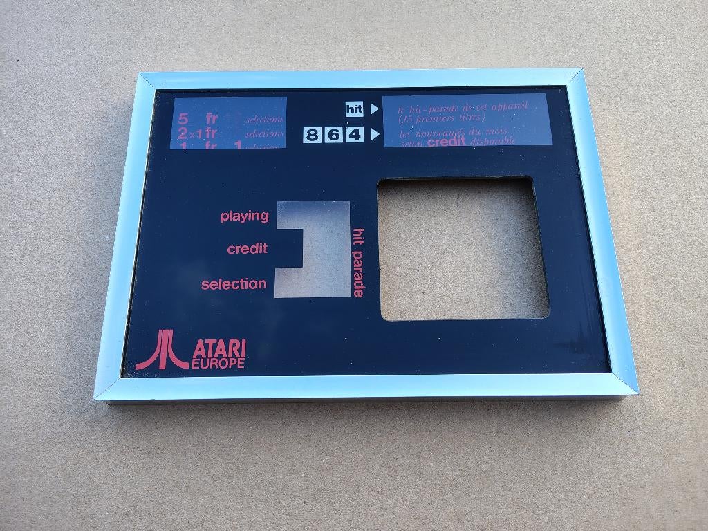 Toetsenbord Omlijsting/ Jupiter/ Atari 108 (1977) jukebox, Collections, Machines | Jukebox, Envoi