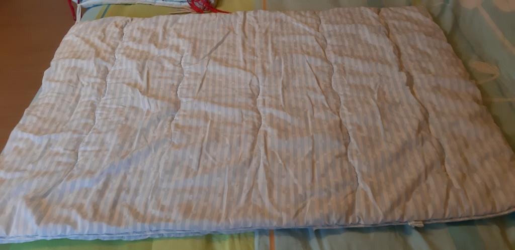 Couette lit bébé bleu ciel, Enfants & Bébés, Enlèvement, Utilisé, Bleu, Housse de couette