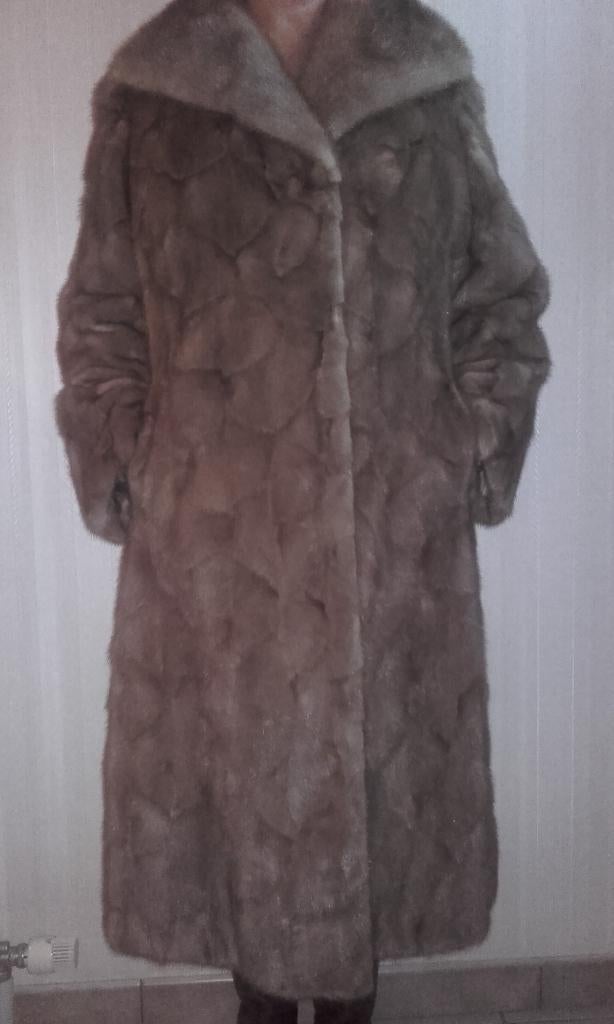 Manteau en fourrure Vison, Enlèvement, Comme neuf, Taille 38/40 (M), Beige