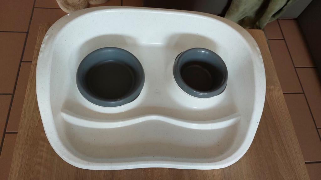 Bol à eau/à boire et à nourriture/à manger, Enlèvement ou Envoi