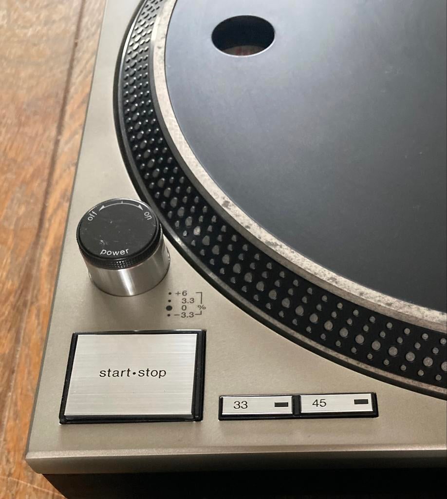 #4 platine Technics sl 1200 MK2, TV, Hi-fi & Vidéo, Tourne-disques, Enlèvement, Comme neuf, Technics