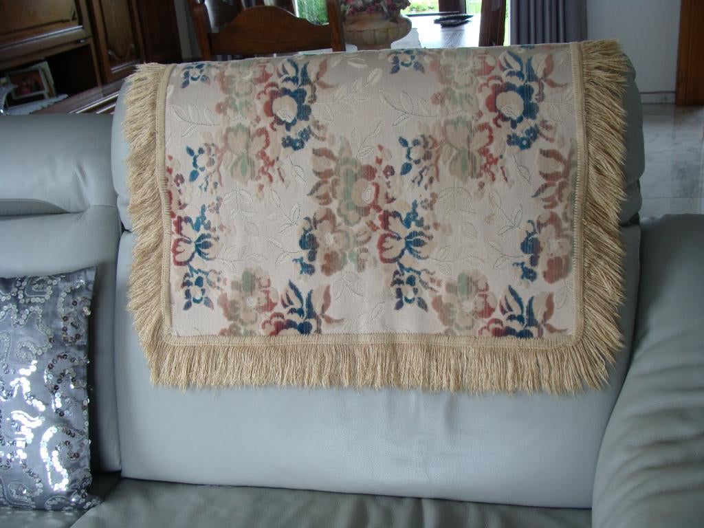 ancien tapis napperon velours avec franches vintage, Antiquités & Art, Enlèvement ou Envoi