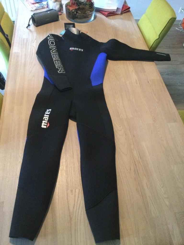 Mares Pioneer 5mm Man size 4 Nieuw/Demo aan 179€ ipv 269€, Watersport en Boten, Duiken, Nieuw, Duikpak, Ophalen of Verzenden
