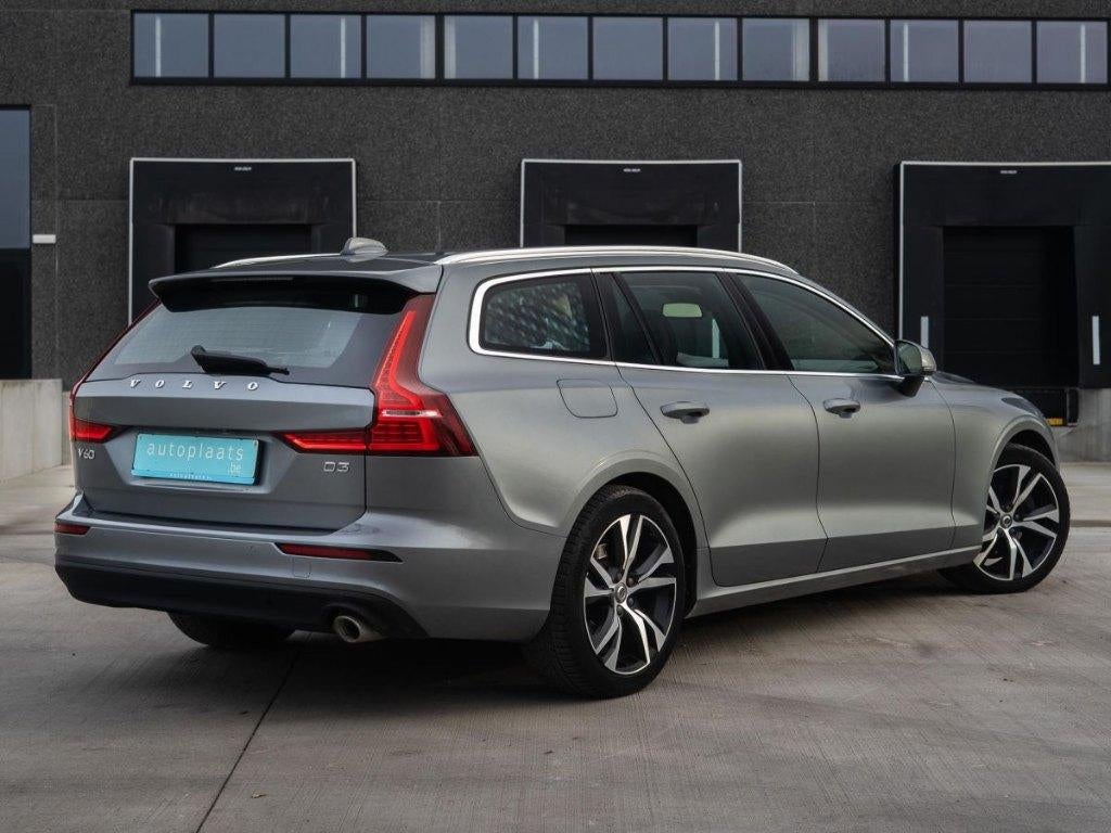 VOLVO V60 Momentum D3 2019 Automaat Apple CarPlay Camera, Auto's, Automaat, 1969 cc, 108 kW, Leder