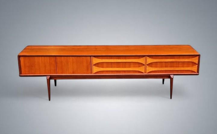 Sideboard Vintage Lowboard Oswald Vermaercke V-form 1960's, Enlèvement