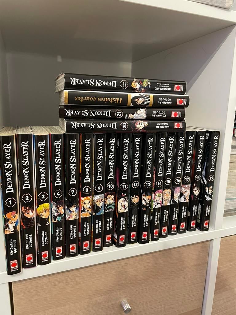 manga demon slayer + 2 tome spin off, Livres, Enlèvement ou Envoi, Comme neuf