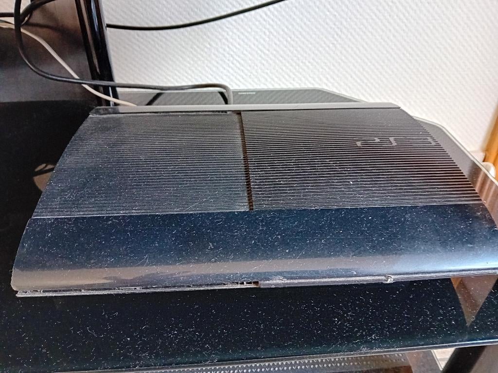 Playstation 3 avec 2 manettes et 31 jeux, Phat, Enlèvement, Utilisé, Avec jeux
