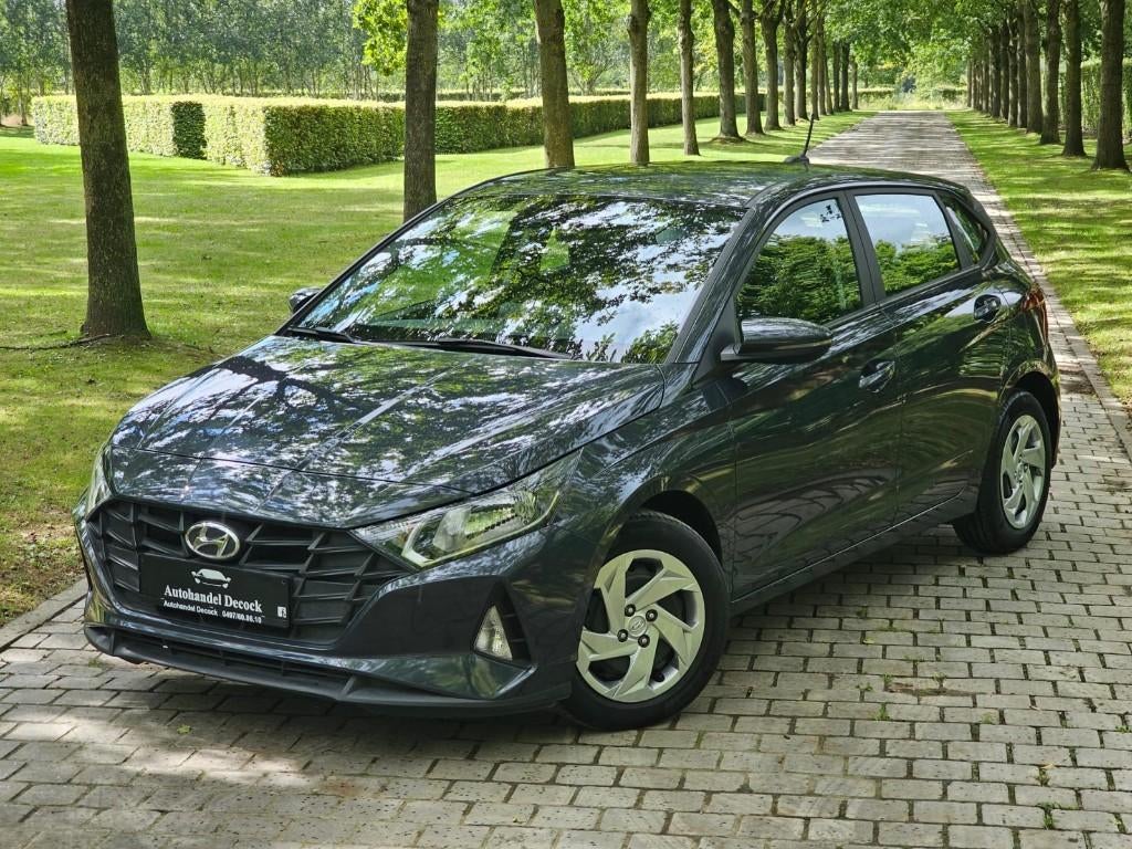 Hyundai i20 | benzine AIR | WEINIG KM | BTW, Auto's, Hyundai, Voorwielaandrijving, Euro 6, Bedrijf, Zilver of Grijs