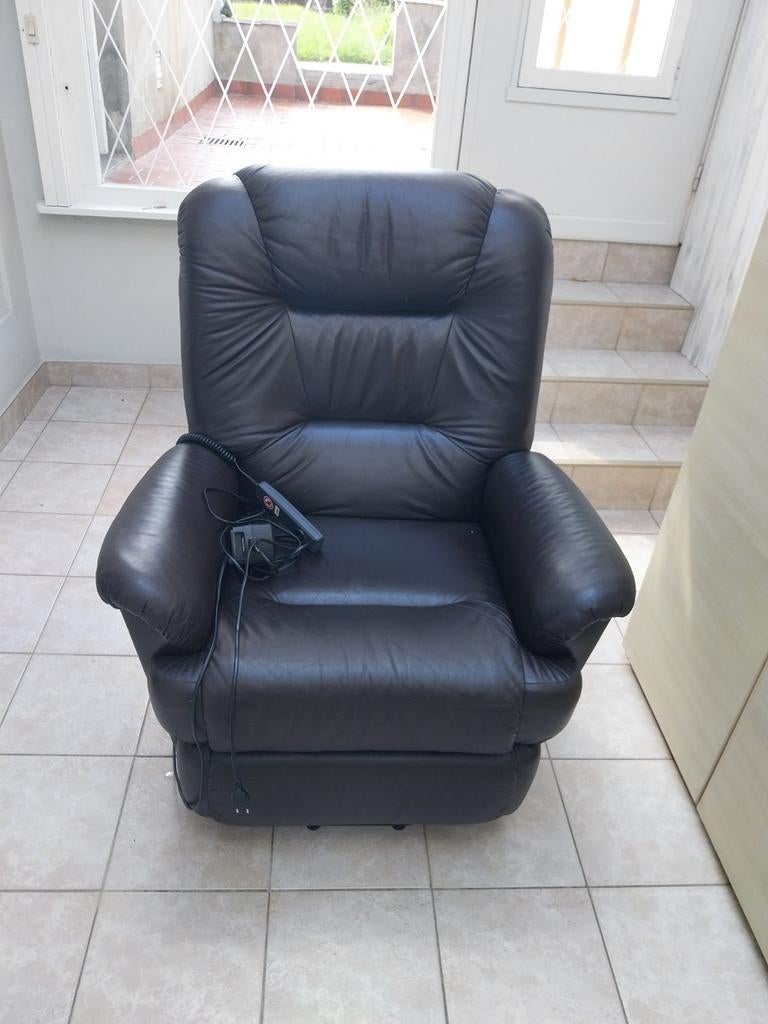 fauteuil en cuir noir électrique, Maison & Meubles, Enlèvement, Neuf, Cuir