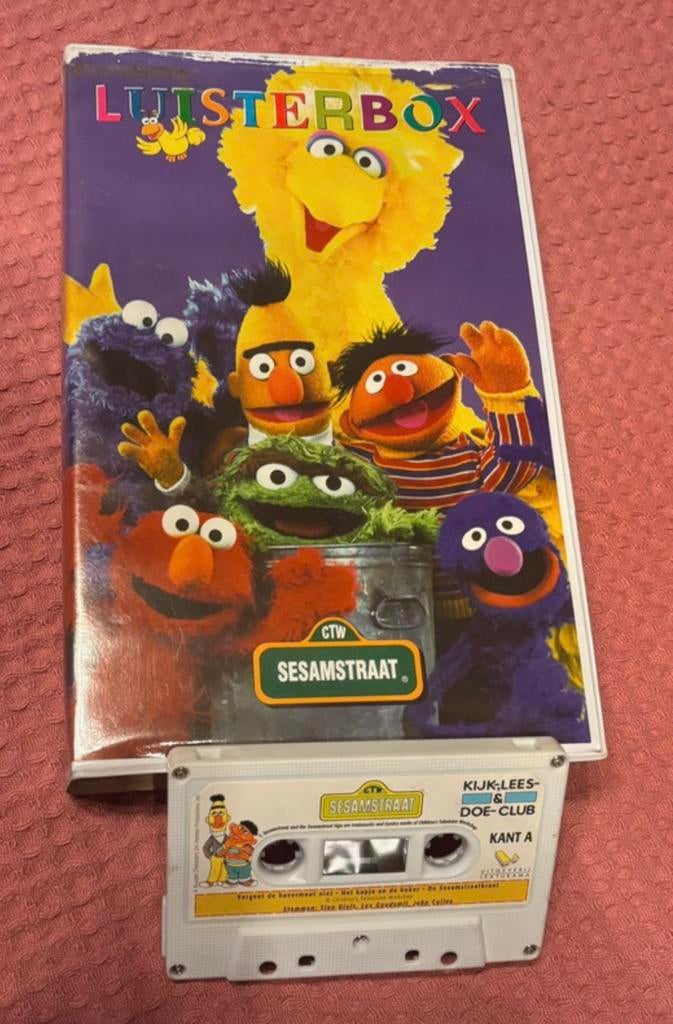 Sesamstraat luisterbox,7 casettenbandjes., Verzamelen, Ophalen of Verzenden, Gebruikt