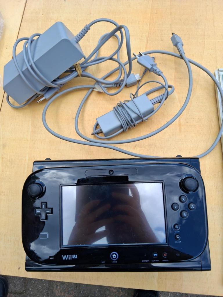 WiiU black, Games en Spelcomputers, Ophalen of Verzenden, Gebruikt, Zonder controller