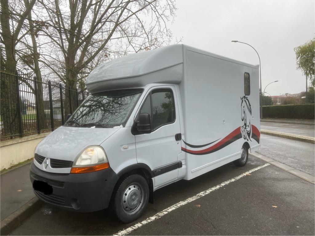 RENAULT Master paardenvrachtwagen, Dieren en Toebehoren, Paarden en Pony's | Trailers en Aanhangwagens, Gebruikt, 2-paards trailer