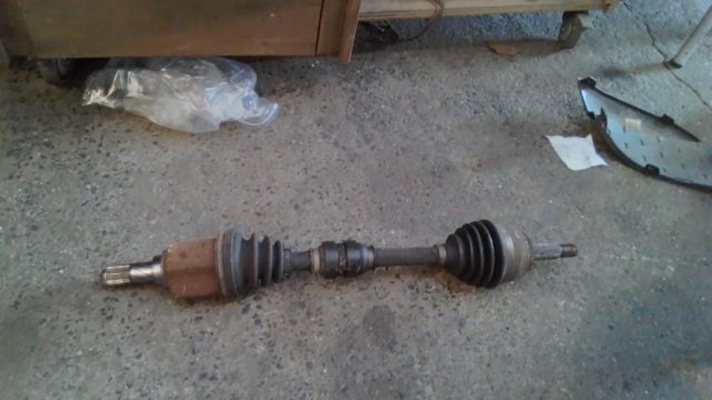 Cardan gauche Nissan Micra 3 1.5DCi 63kw 2007-2010 LP/14372, Autos : Pièces & Accessoires, Freins & Transmission, Enlèvement ou Envoi