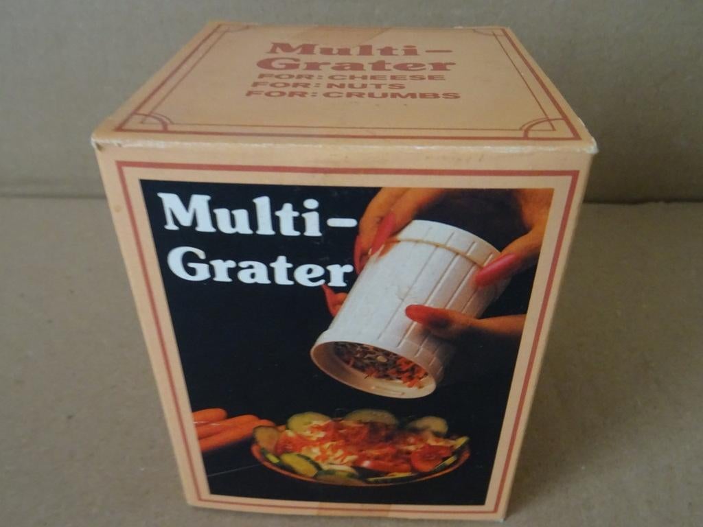 Curiosités vintage Multi-Grater No. 929 emballage d'origine, Enlèvement ou Envoi