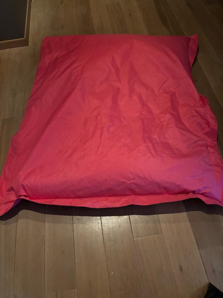 Zitzak, Huis en Inrichting, Zitzakken, Ophalen, Zo goed als nieuw, Roze, Zitzak