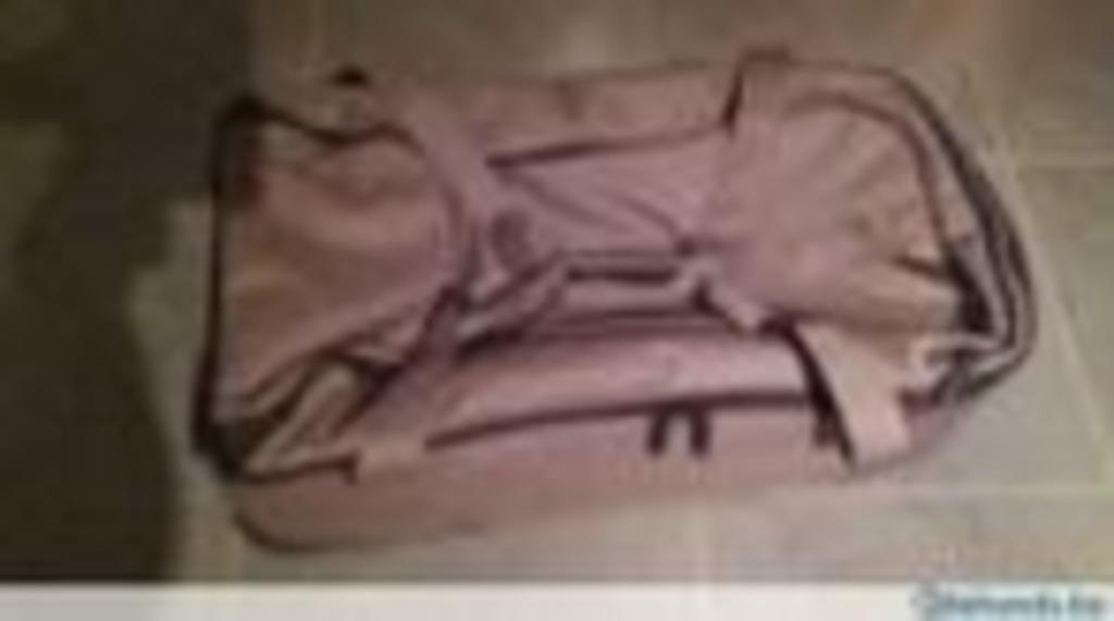 nieuwe Nike valies met wieltjes en stang, Bijoux, Sacs & Beauté, Sacs | Sacs de voyage & Petits Sacs de voyage, Enlèvement, Neuf