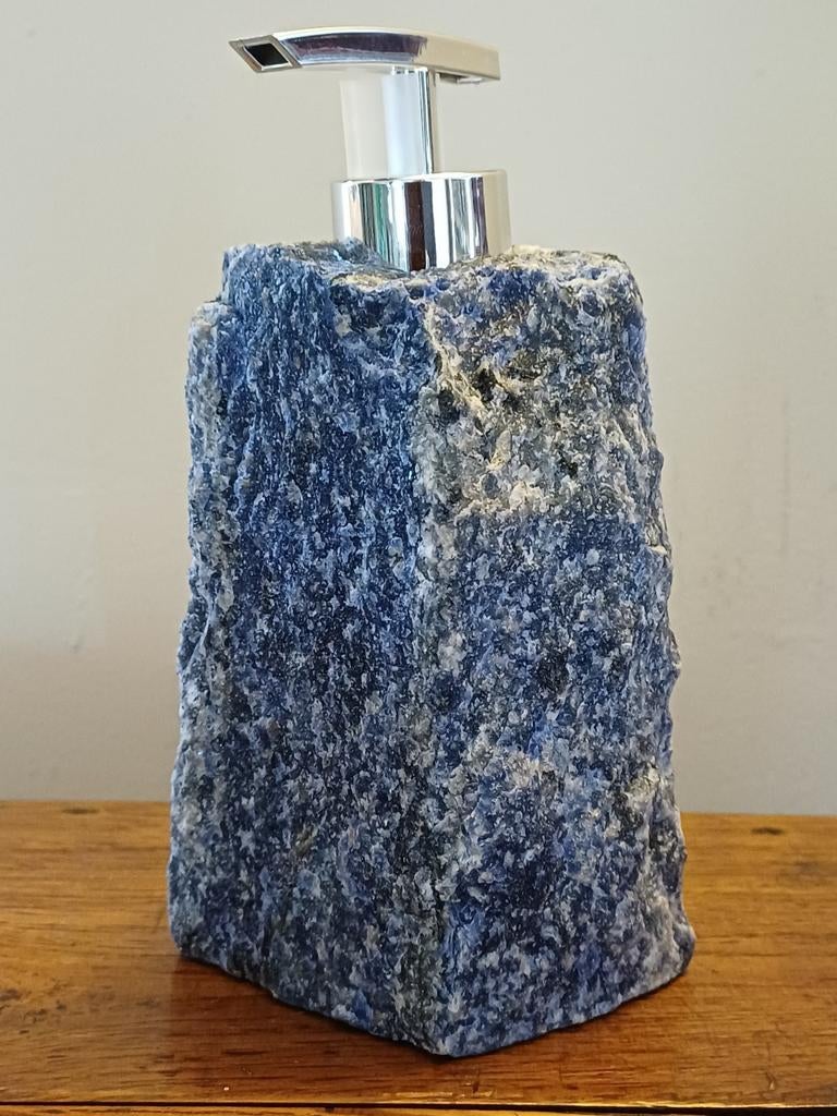 distributeurs de savon minéral (sodalite), Enlèvement ou Envoi, Minéral