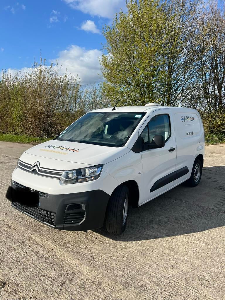 CITROËN BERLINGO 1.5 BlueHDi 96kw(130)pk Automatic, Auto's, Bestelwagens en Lichte vracht, Automaat, Euro 6, Citroën, Diesel