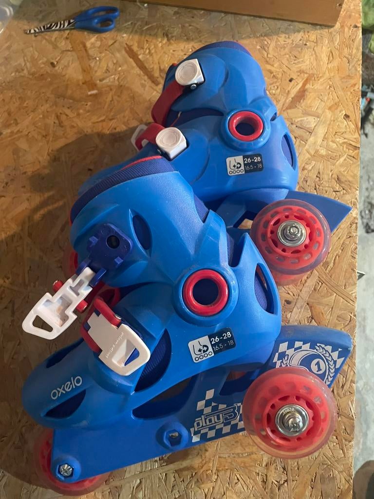 2 paires de roller-Patins à roulettes enfant - 26/28 & 30/32, Enfants & Bébés, Enlèvement, Utilisé