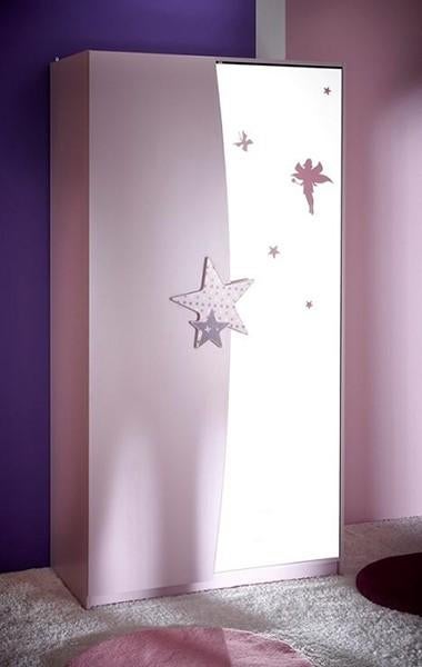 Armoire pour filles, Enlèvement