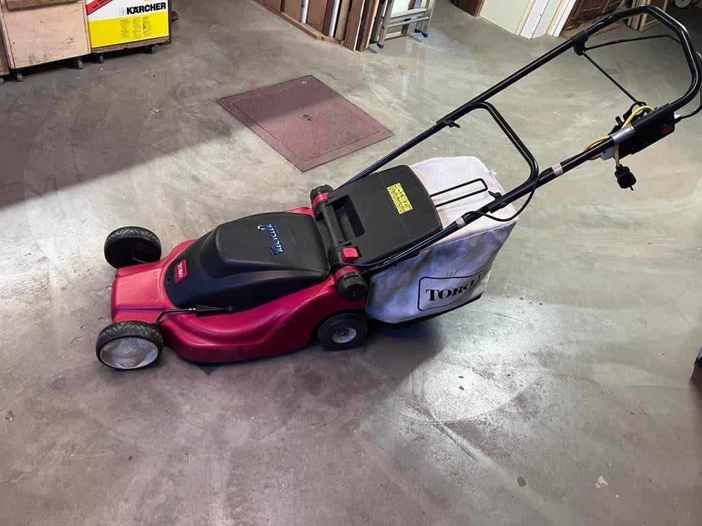 Tondeuse a gazon elec, Jardin & Terrasse, Tondeuses à gazon, Tondeuse rotative, 30 à 39 cm, Enlèvement, Utilisé