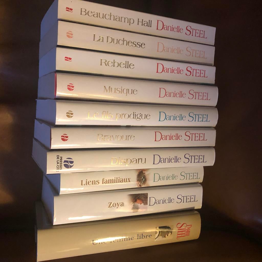 Lot 10 romans de Danielle Steel, Enlèvement ou Envoi