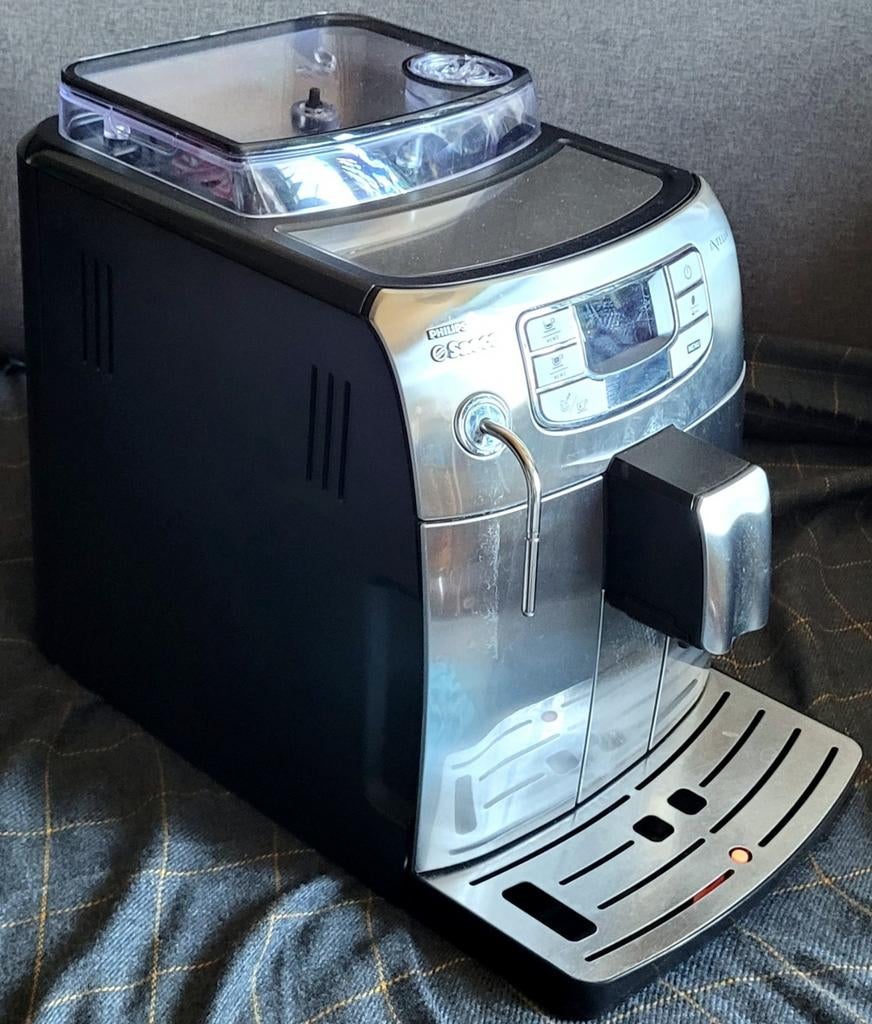 Machine à expresso automatique Saeco Intelia, Electroménager, Machine à espresso, Réservoir d'eau amovible, Café en grains, 2 à 4 tasses