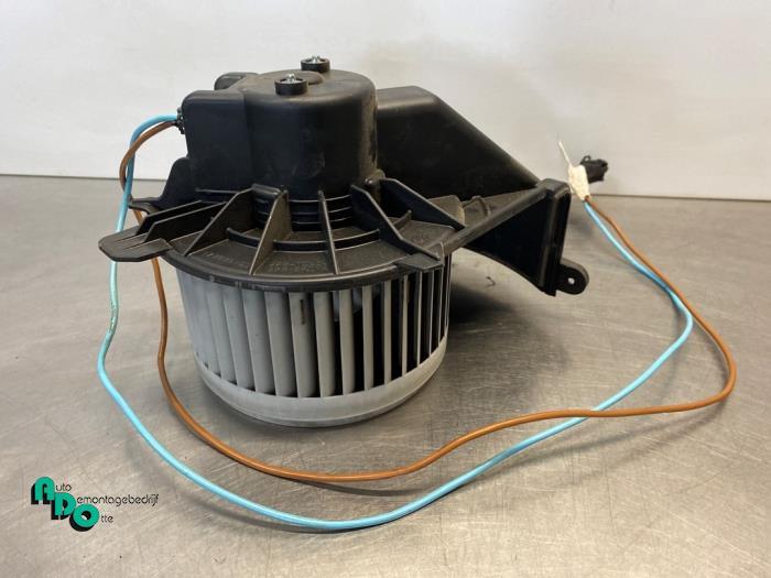 Moteur de ventilation chauffage d'un Mercedes Citan (Citan 1, 3 mois de garantie, Utilisé, -, -