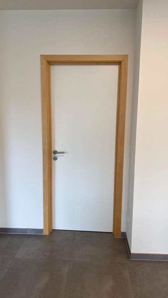 Binnendeuren., Ophalen, Zo goed als nieuw