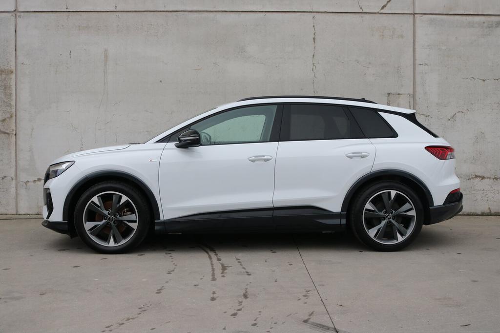 Audi Q4 e-tron Q4 e-Tron 35 S line, Auto's, Audi, https://public.car-pass.be/vhr/f4ecf451-151c-475a-9b69-3c38ed64bfcb, Beige, 0 kg