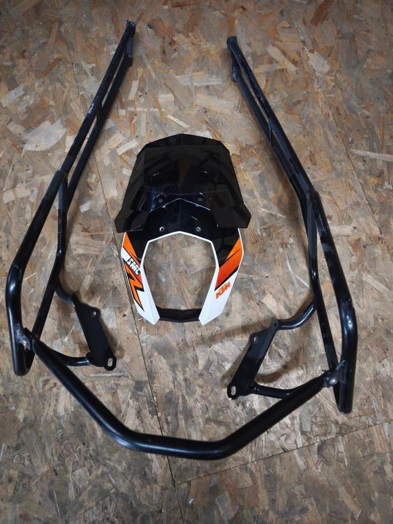 KTM 690 kofferhouder en koplampplaat, Motoren, Ophalen, Gebruikt