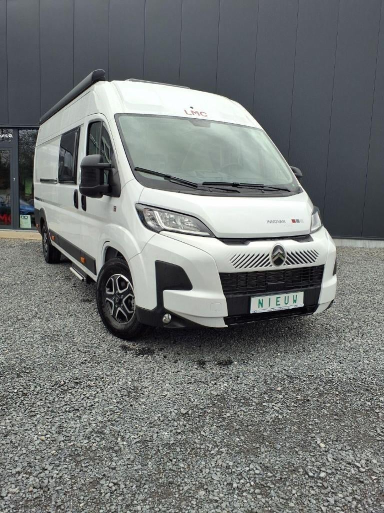 🚐✨ LMC Innovan 600 DD Editie – Automaat - Nieuw🔥, Caravans en Kamperen, Automaat, Buscamper of Camperbus, Ringverwarming, Douche